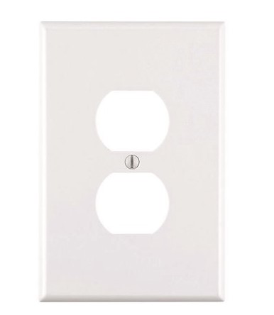 [558785] Leviton 1-Gang Jumbo Duplex Outlet Wall Plate, White